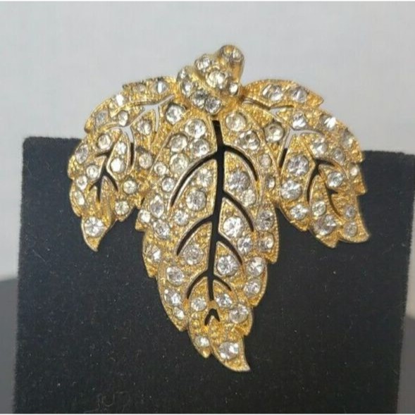 Vintage Rare 1913 Unmarked Fur Clip Dress Clip Gold Tone Rhinestones Brooch